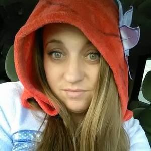 Meet your Posher, Casey